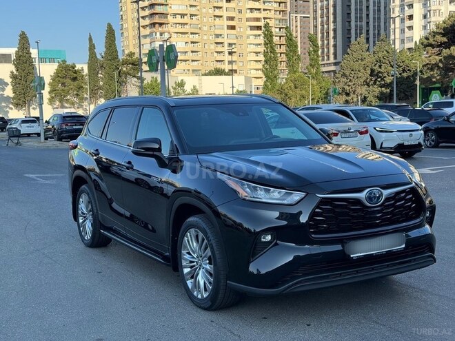 Toyota Highlander-2
