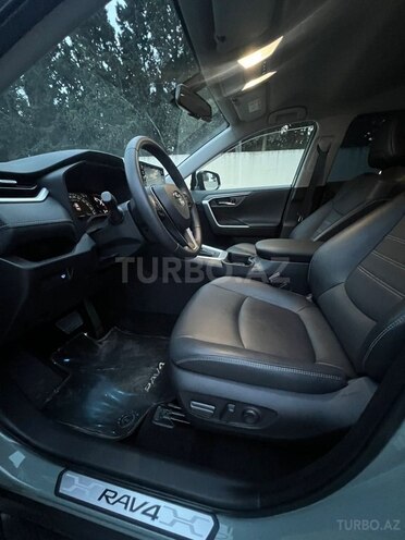 Toyota RAV4 2022, 28,500 km - 2.0 l - Bakı