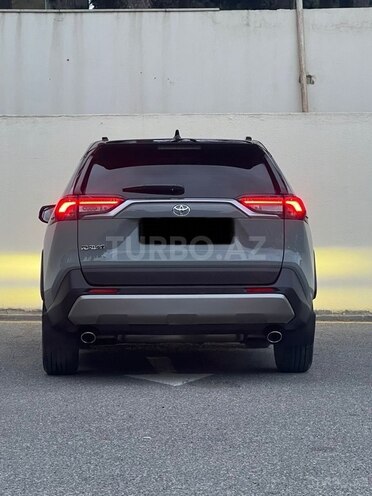 Toyota RAV4 2022, 28,500 km - 2.0 l - Bakı