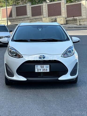 Toyota Aqua 2018, 65,000 km - 1.5 l - Bakı