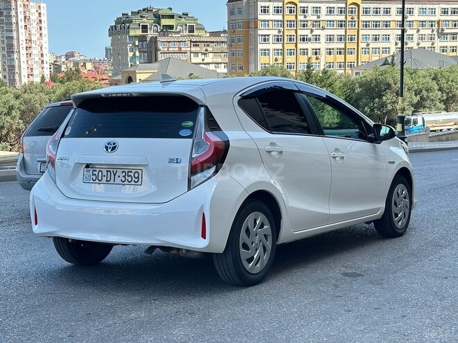 Toyota Aqua 2018, 65,000 km - 1.5 l - Bakı