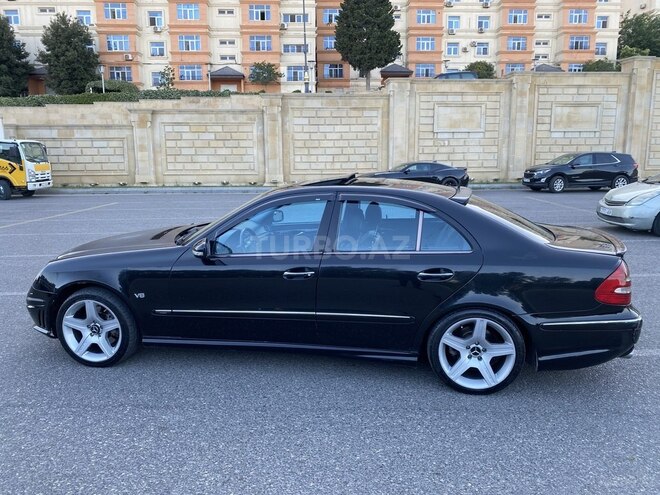 Mercedes E 500 2003, 211,000 km - 5.0 l - Bakı