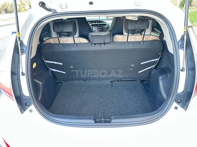 Toyota Aqua 2018, 65,000 km - 1.5 l - Bakı