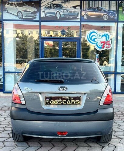 Kia Rio-12