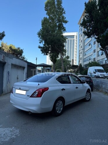 Nissan Latio 2013, 197,300 km - 1.2 l - Bakı