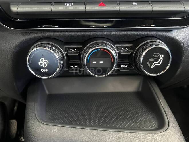 Nissan Magnite-13
