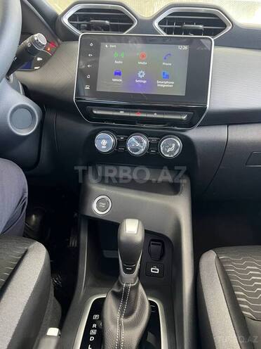 Nissan Magnite-17
