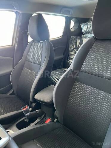 Nissan Magnite-10