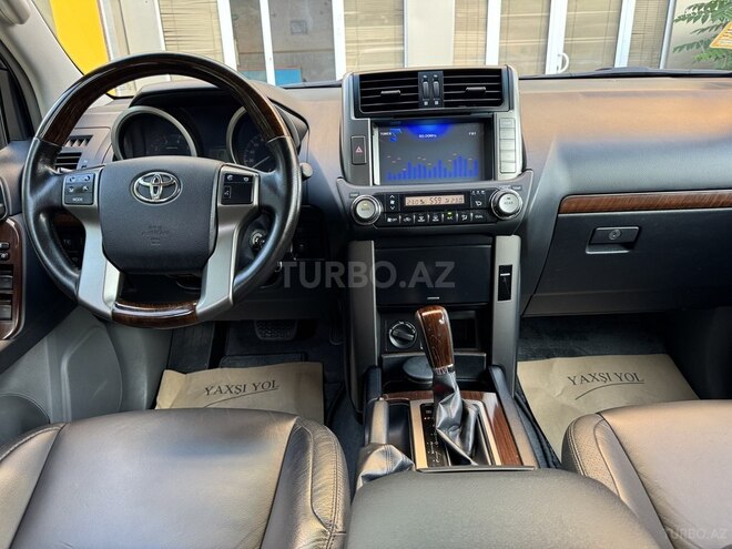 Toyota Land Cruiser Prado-7