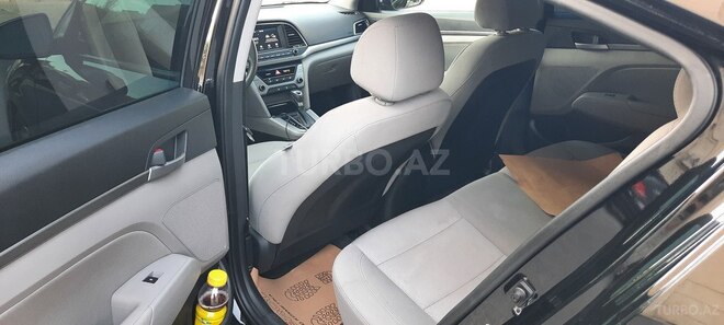 Hyundai Elantra 2018, 128,000 km - 2.0 l - Bakı