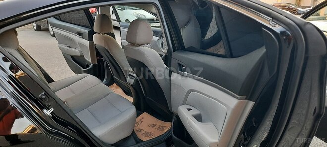 Hyundai Elantra 2018, 128,000 km - 2.0 l - Bakı