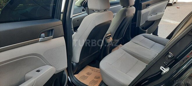 Hyundai Elantra 2018, 128,000 km - 2.0 l - Bakı