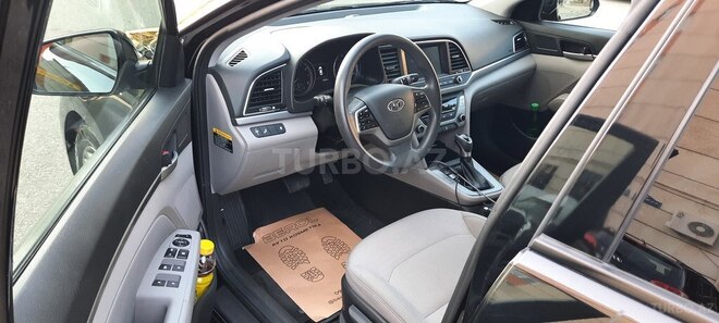 Hyundai Elantra 2018, 128,000 km - 2.0 l - Bakı