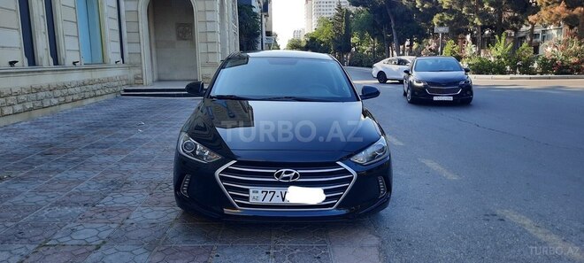 Hyundai Elantra 2018, 128,000 km - 2.0 l - Bakı