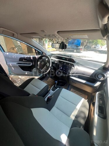 Toyota Prius C 2014, 148,097 km - 1.5 л - Bakı