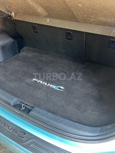 Toyota Prius C 2014, 148,097 km - 1.5 л - Bakı