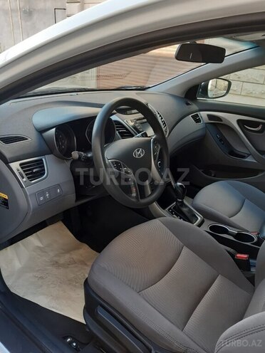 Hyundai Elantra 2015, 150,084 km - 1.8 l - Bakı