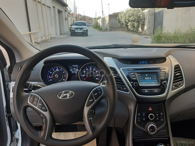 Hyundai Elantra 2015, 150,084 km - 1.8 l - Bakı