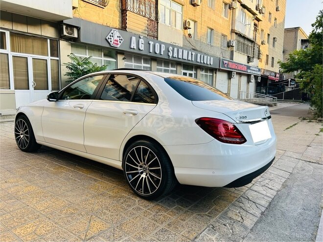 Mercedes C 200 2017, 156,300 km - 2.0 л - Bakı