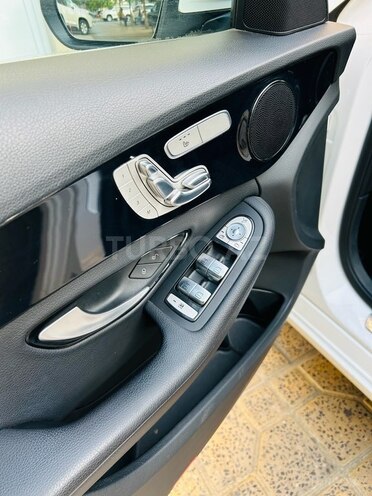 Mercedes C 200 2017, 156,300 km - 2.0 л - Bakı