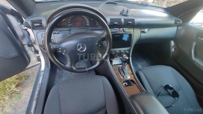 Mercedes C 240 2002, 354,000 km - 2.6 л - Qəbələ