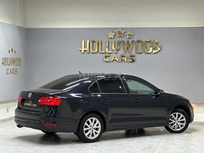 Volkswagen Jetta-8