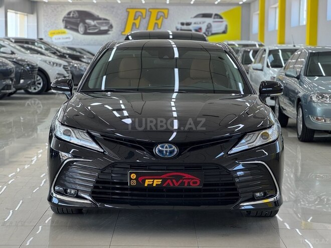 Toyota Camry-6