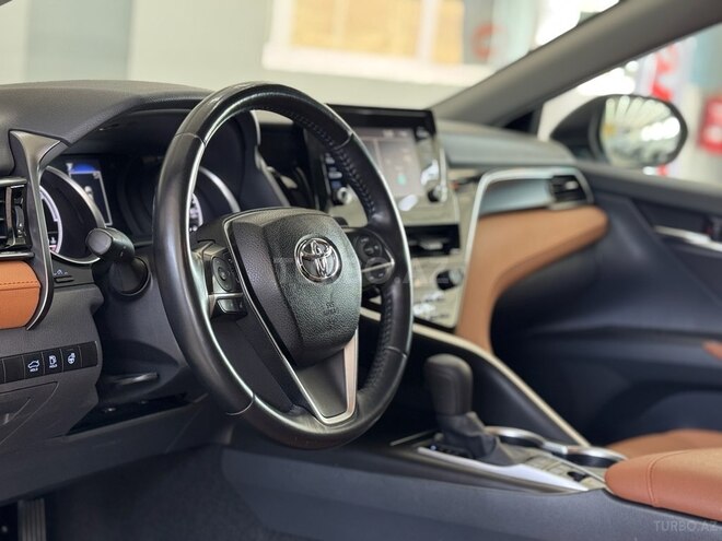 Toyota Camry-10