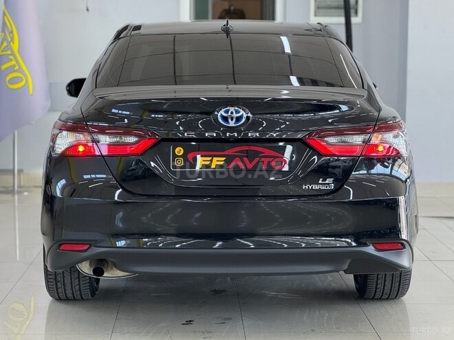 Toyota Camry-8