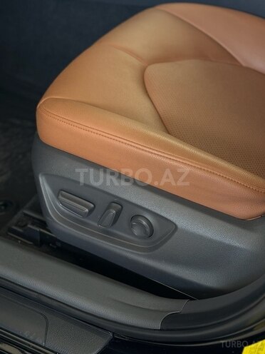 Toyota Camry-19