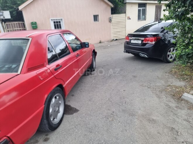 Mercedes 190 1990, 358,256 km - 2.0 л - Quba