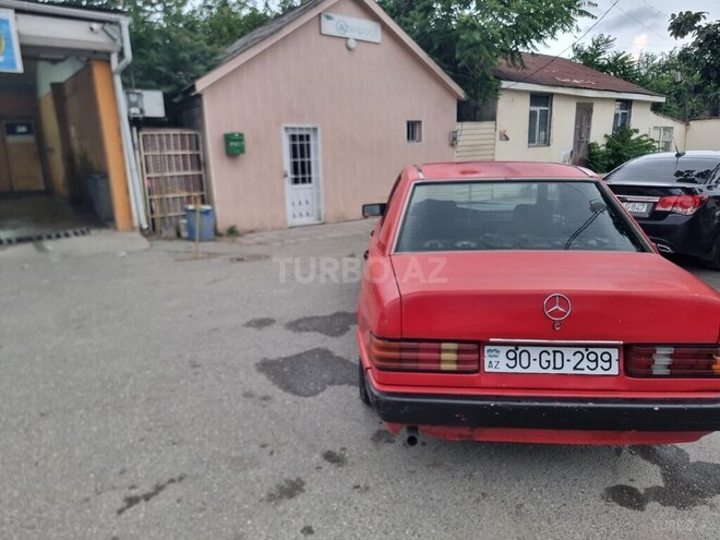 Mercedes 190 1990, 358,256 km - 2.0 л - Quba