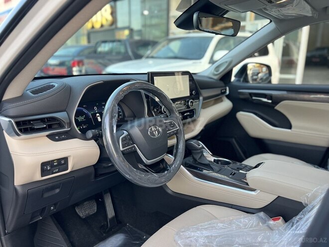 Toyota Highlander 2024, 11,040 km - 2.5 л - Bakı