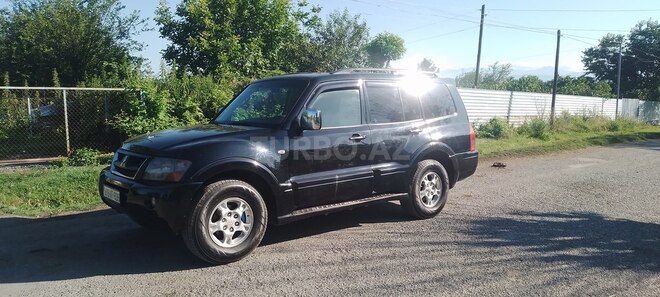 Mitsubishi Pajero 2005, 323,000 km - 3.0 l - Qax