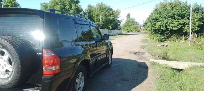 Mitsubishi Pajero 2005, 323,000 km - 3.0 l - Qax