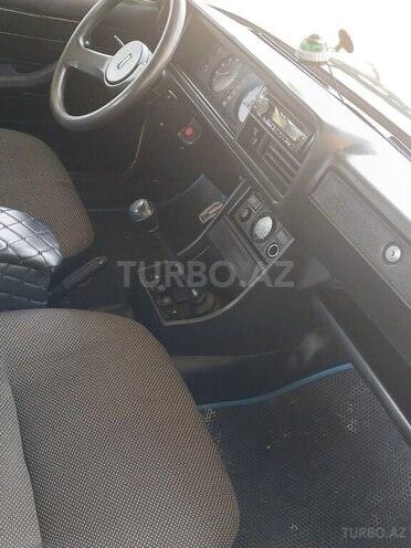 LADA (VAZ) 2107 2005, 96,000 km - 1.6 l - Salyan
