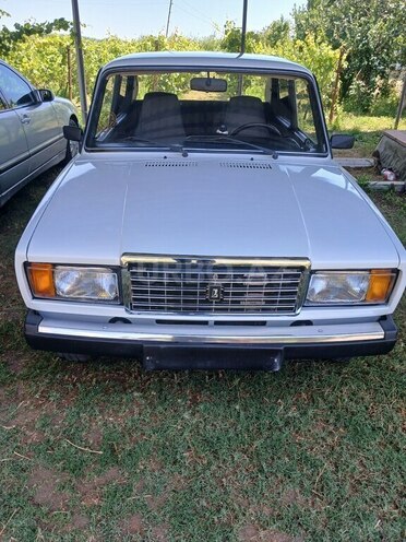 LADA (VAZ) 2107 2005, 96,000 km - 1.6 l - Salyan