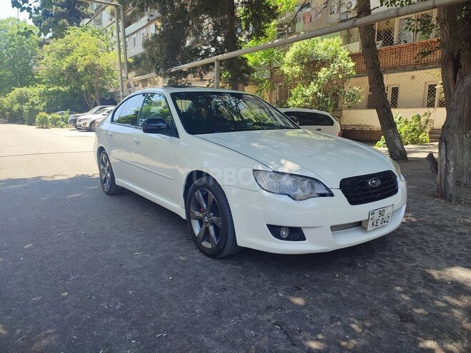 Subaru Legacy-14