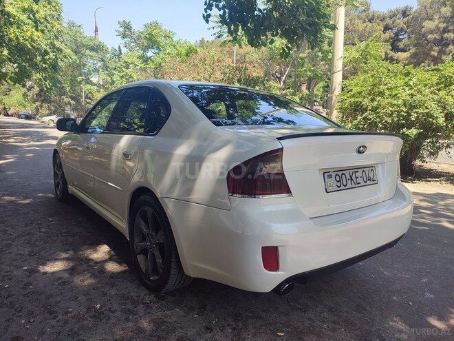 Subaru Legacy-11
