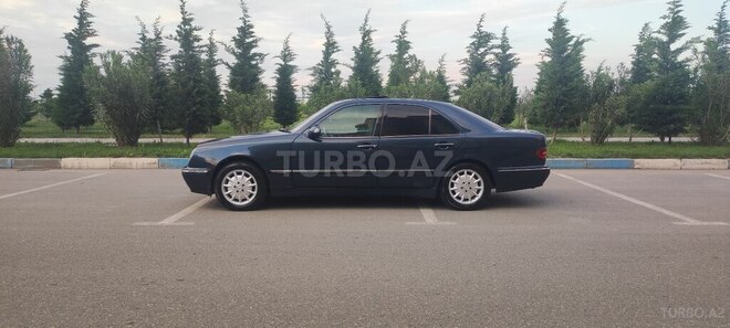 Mercedes E 270 2000, 500,000 km - 2.7 l - Bakı