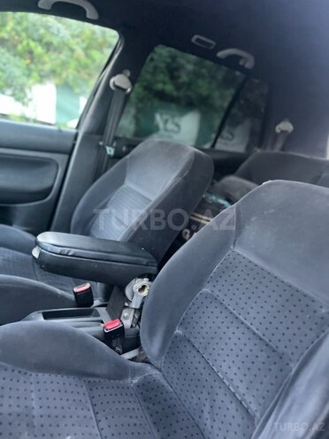 Volkswagen Golf 1998, 268,744 km - 1.6 l - Bakı