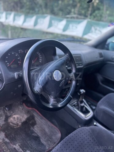 Volkswagen Golf 1998, 268,744 km - 1.6 l - Bakı