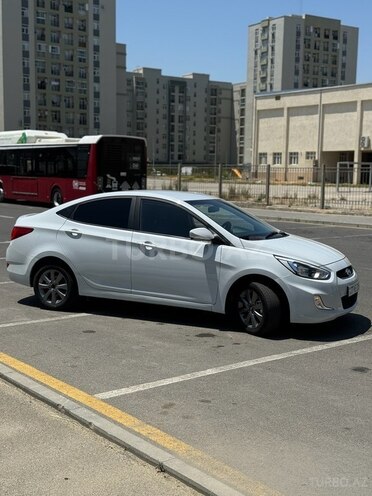 Hyundai Accent 2017, 107,600 km - 1.4 l - Bakı