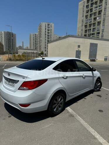 Hyundai Accent 2017, 107,600 km - 1.4 l - Bakı