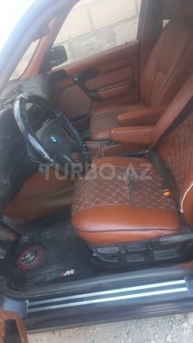 BMW 520 1990, 245,000 km - 2.0 l - Bakı