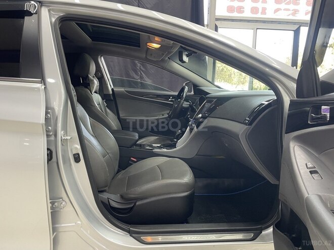 Hyundai Sonata-8