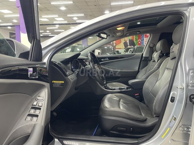 Hyundai Sonata-4