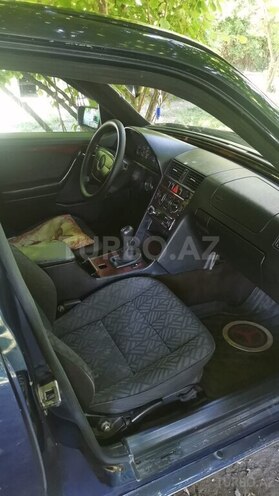 Mercedes C 180 1995, 129,000 km - 1.8 l - Zaqatala