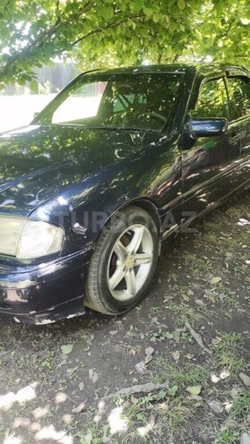 Mercedes C 180 1995, 129,000 km - 1.8 l - Zaqatala