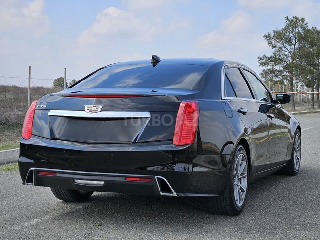 Cadillac CTS-7